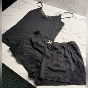 Flora Nikrooz black lace tank and shorts pajama set size small